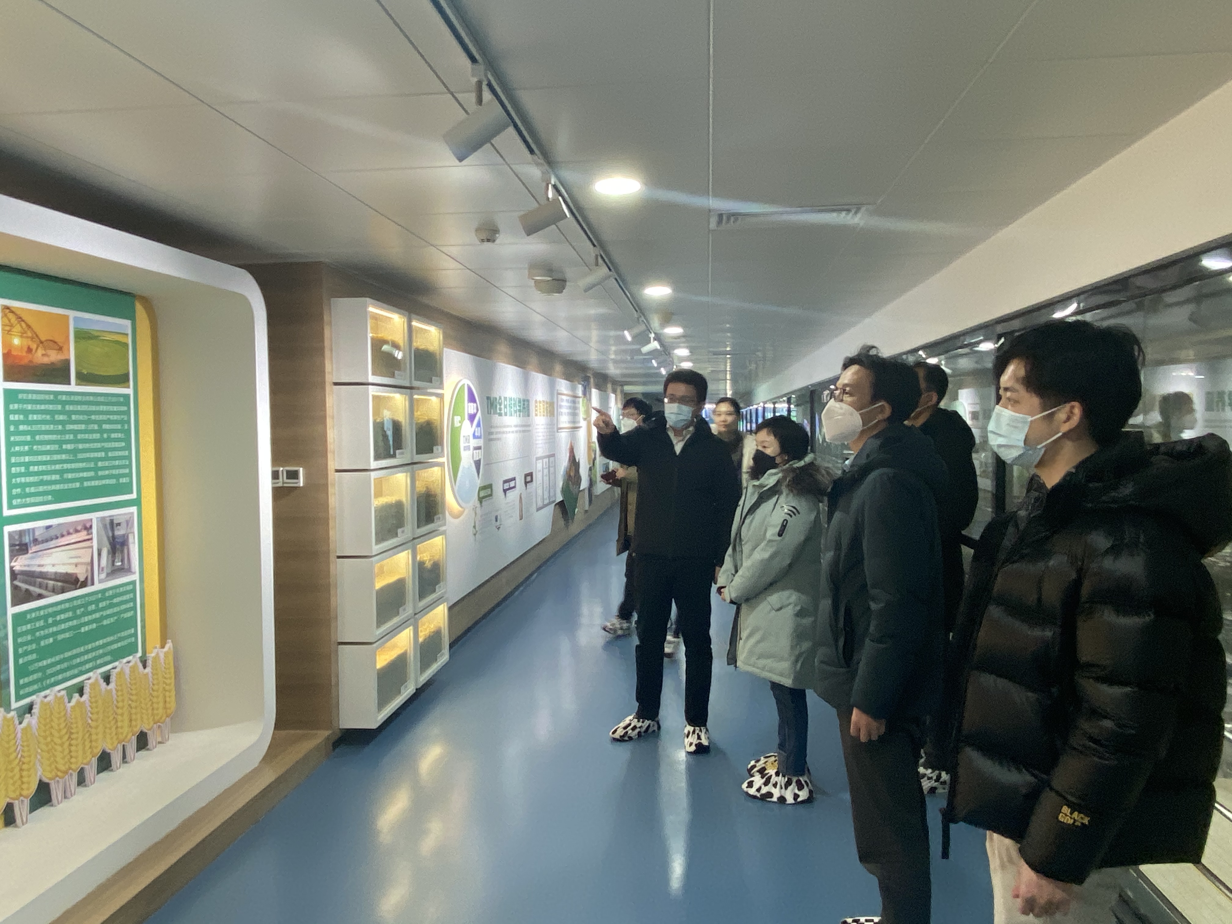 1678090748103552.jpg 1678090748103552.jpg